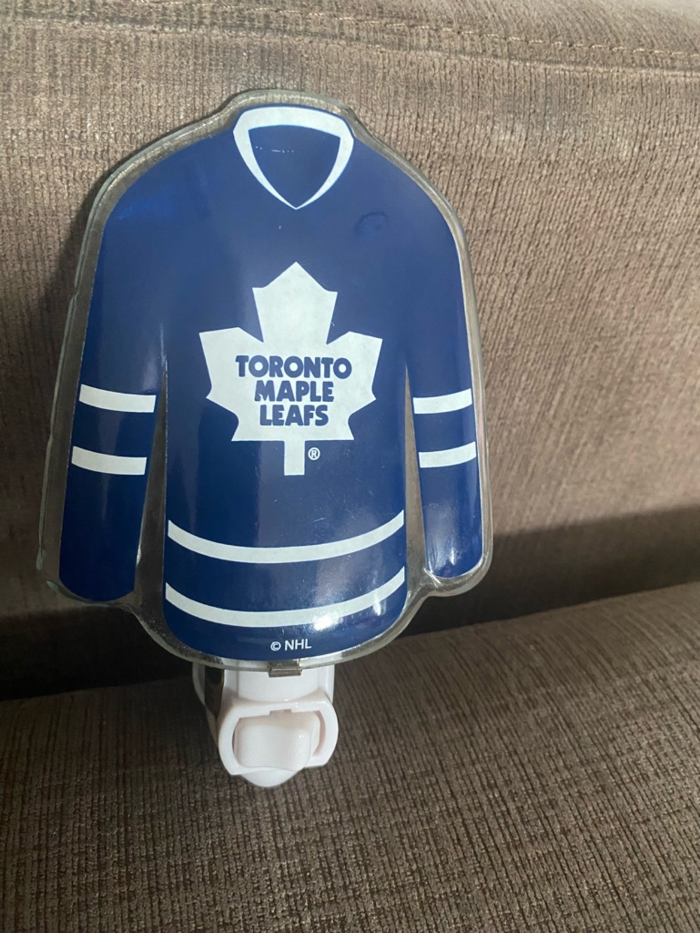 Toronto Maple Leafs NHL Jersey Plug-In Night Light - Vintage Style